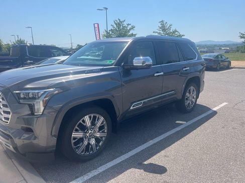 Used 2024 Toyota Sequoia Capstone AWD/4WD image 3