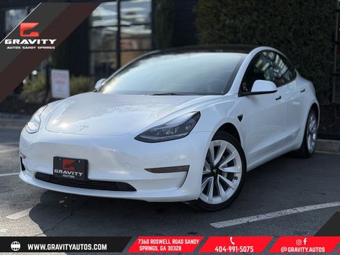 Used 2020 Tesla Model 3 Standard Range Plus image 1