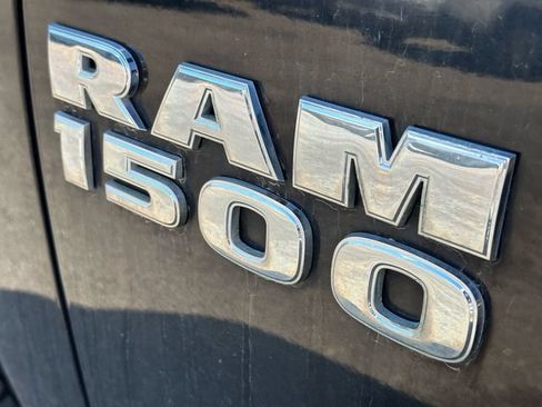 Used 2014 RAM 1500 Express RWD image 11