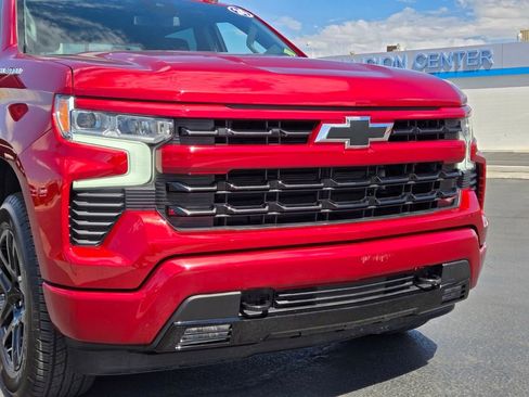 Used 2024 Chevrolet Silverado 1500 RST w/ Convenience Package II RWD image 8