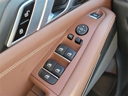 Used 2024 BMW X5 sDrive40i w/ Premium Package image 24