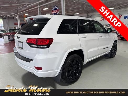 Used 2019 Jeep Grand Cherokee Altitude image 5