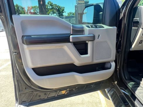Used 2019 Ford F150 XLT w/ Equipment Group 302A Luxury AWD/4WD image 11