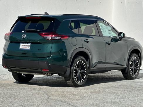 New 2026 Nissan Rogue SV image 4