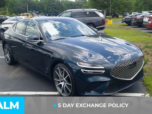 Used 2025 Genesis G70 2.5T RWD image 4