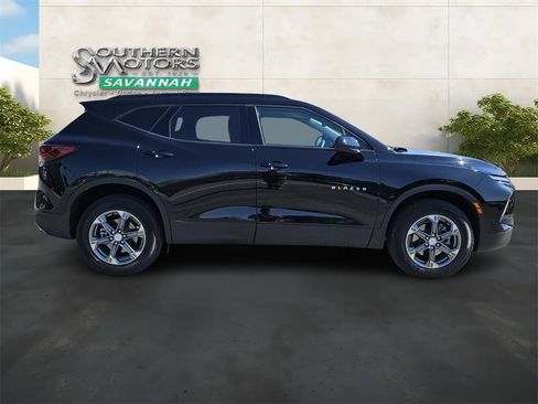 Used 2024 Chevrolet Blazer LT w/ Convenience Package image 6