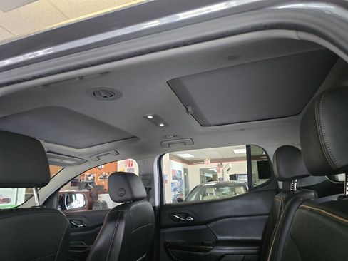 Used 2021 GMC Acadia AT4 w/ Technology Package AWD/4WD image 14