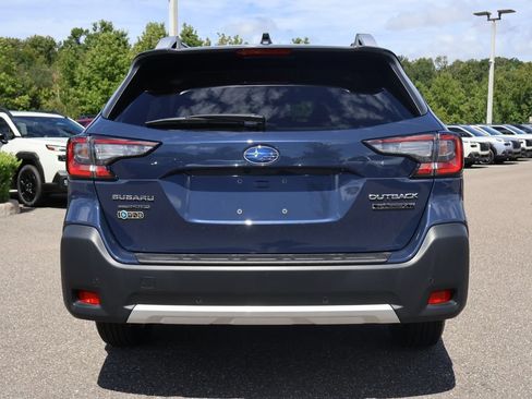 Used 2025 Subaru Outback Touring XT AWD/4WD image 7