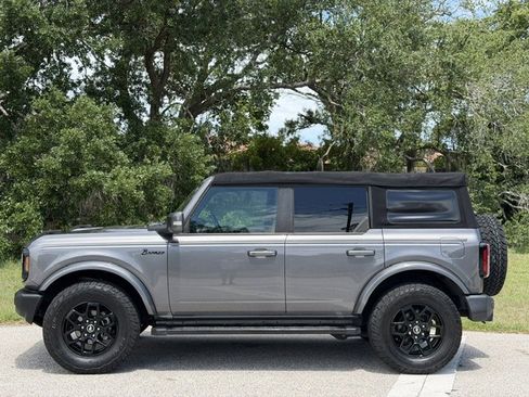 Used 2022 Ford Bronco Outer Banks AWD/4WD image 2