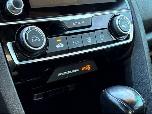 Used 2019 Honda Civic Sport image 14