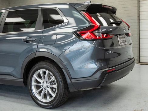 Used 2023 Honda CR-V EX-L image 38