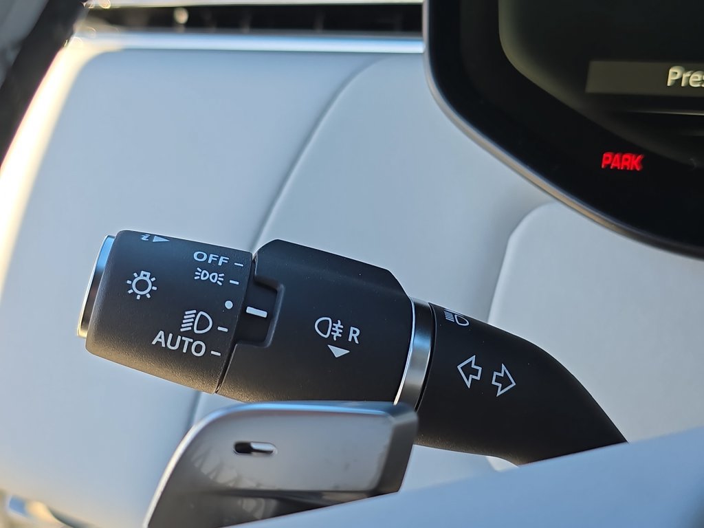 New 2027 Land Rover Range Rover Sport Battersea AWD/4WD image 28