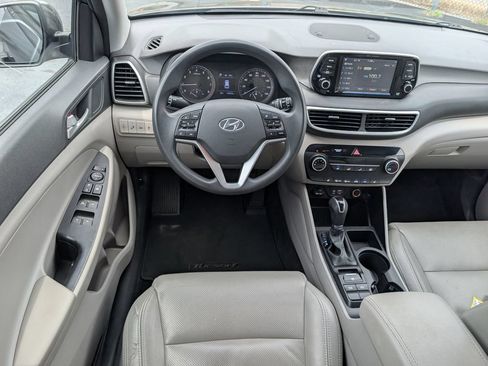 Used 2020 Hyundai Tucson Value FWD image 11