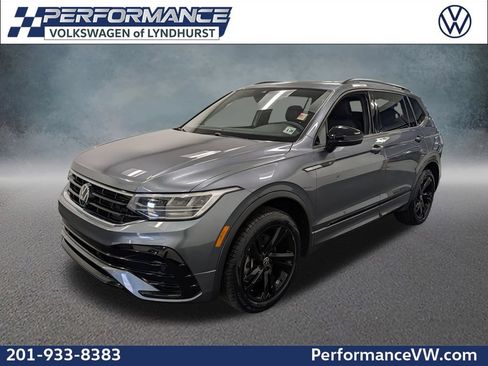 Used 2023 Volkswagen Tiguan SE R-Line AWD/4WD image 1