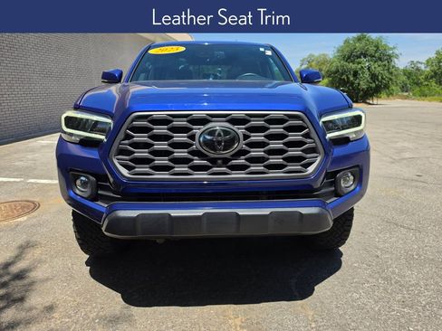 Used 2023 Toyota Tacoma TRD Off-Road w/ TRD Premium Off Road Package AWD/4WD image 17