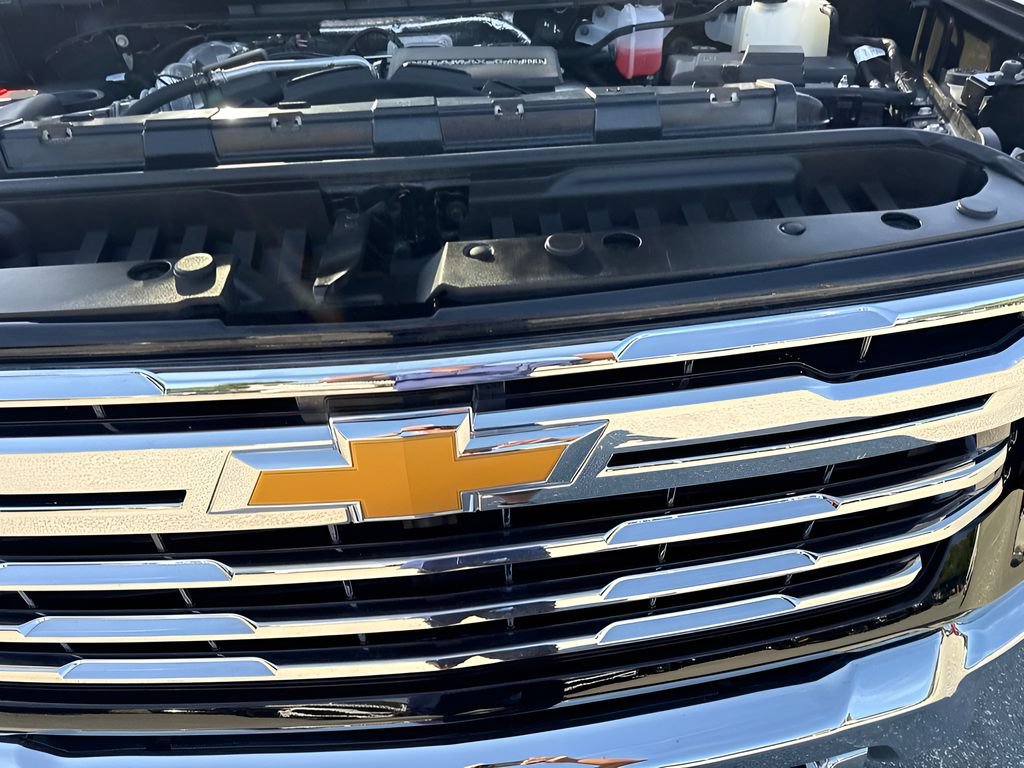Used 2024 Chevrolet Silverado 2500 LTZ AWD/4WD image 30