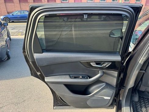 Used 2019 Audi Q7 3.0T Prestige w/ Prestige Package AWD/4WD image 19