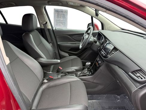 Certified 2022 Buick Encore Preferred w/ Safety Package FWD image 17