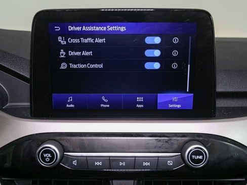 Used 2022 Ford Escape SE w/ SE Sport Appearance Package image 25