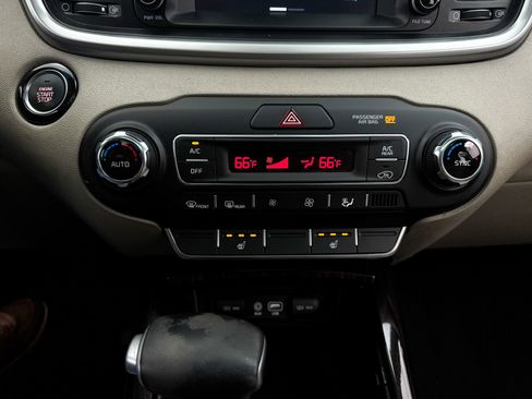 Used 2020 Kia Sorento EX FWD image 23
