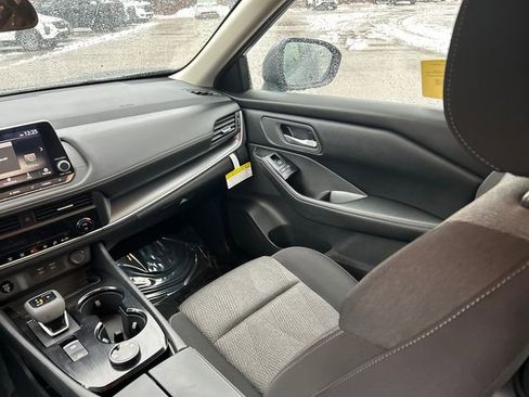 Used 2026 Nissan Rogue SV AWD/4WD image 31