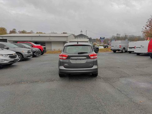 Used 2017 Ford C-MAX SE image 6