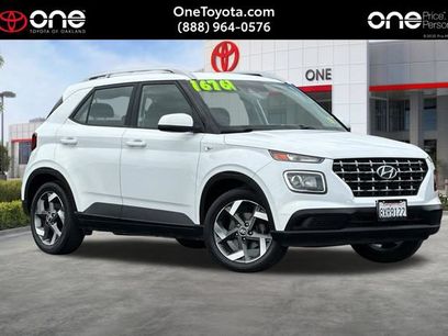 Used 2021 Hyundai Venue SEL w/ Cargo Package