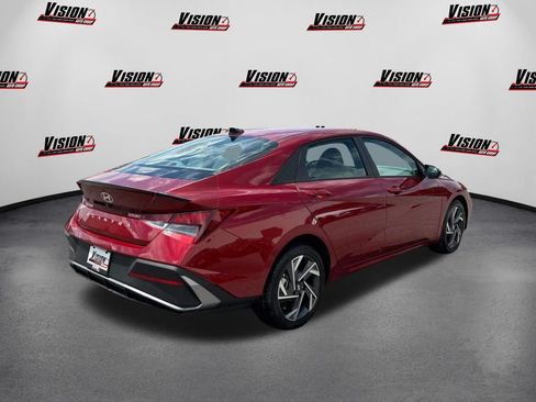 Certified 2025 Hyundai Elantra Sport FWD image 5