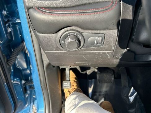 Used 2024 Dodge Durango GT image 28