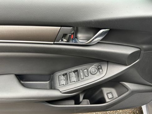 Used 2020 Honda Accord LX image 23