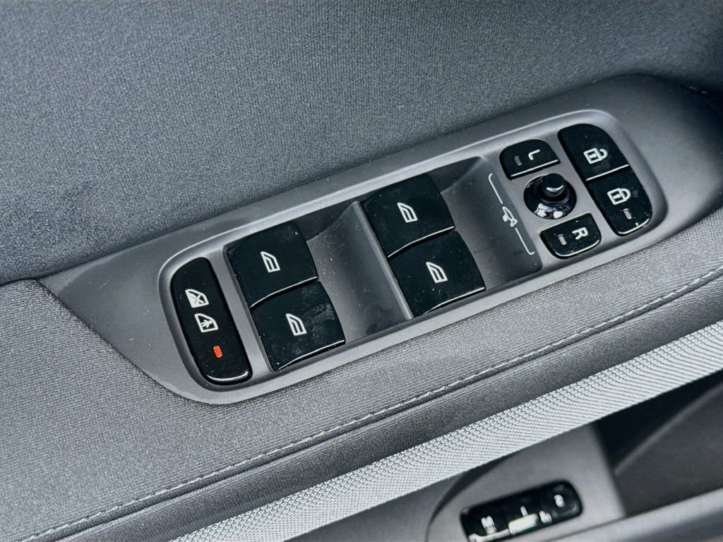 Used 2024 Polestar Polestar 2 AWD/4WD image 19