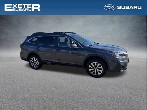 Used 2021 Subaru Outback Premium image 6