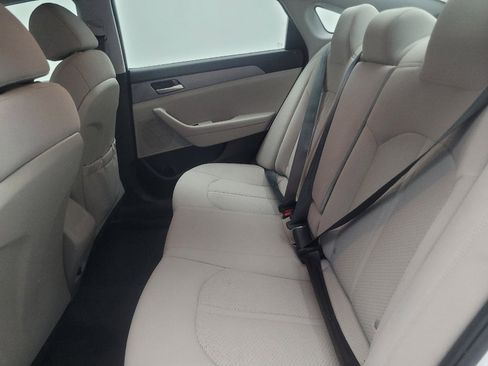 Used 2018 Hyundai Sonata SE FWD image 18