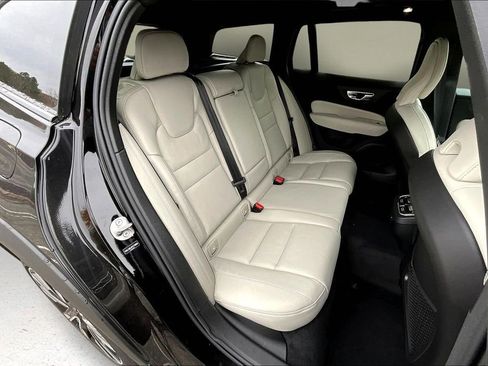 New 2026 Volvo V60 B5 Cross Country Ultra w/ Protection Package Premier image 10