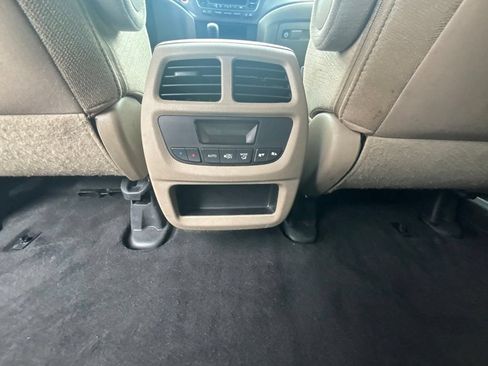 Used 2018 Honda Pilot EX image 18
