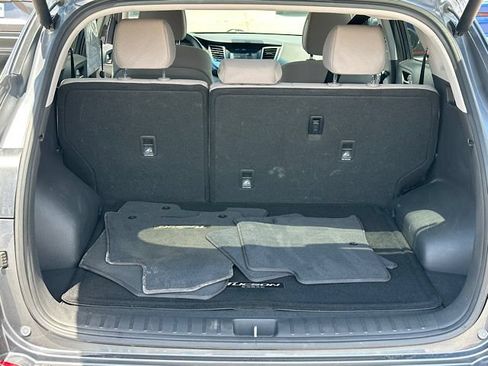 Used 2018 Hyundai Tucson Value FWD image 14