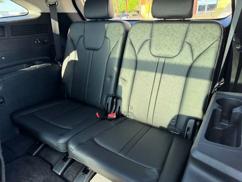 Used 2023 Kia Sorento EX w/ Panoramic Sunroof Package image 10