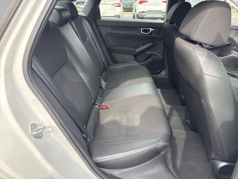 Used 2023 Honda Civic Sport image 32