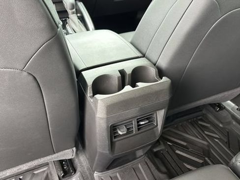 Used 2025 Chevrolet Colorado Trail Boss AWD/4WD image 20