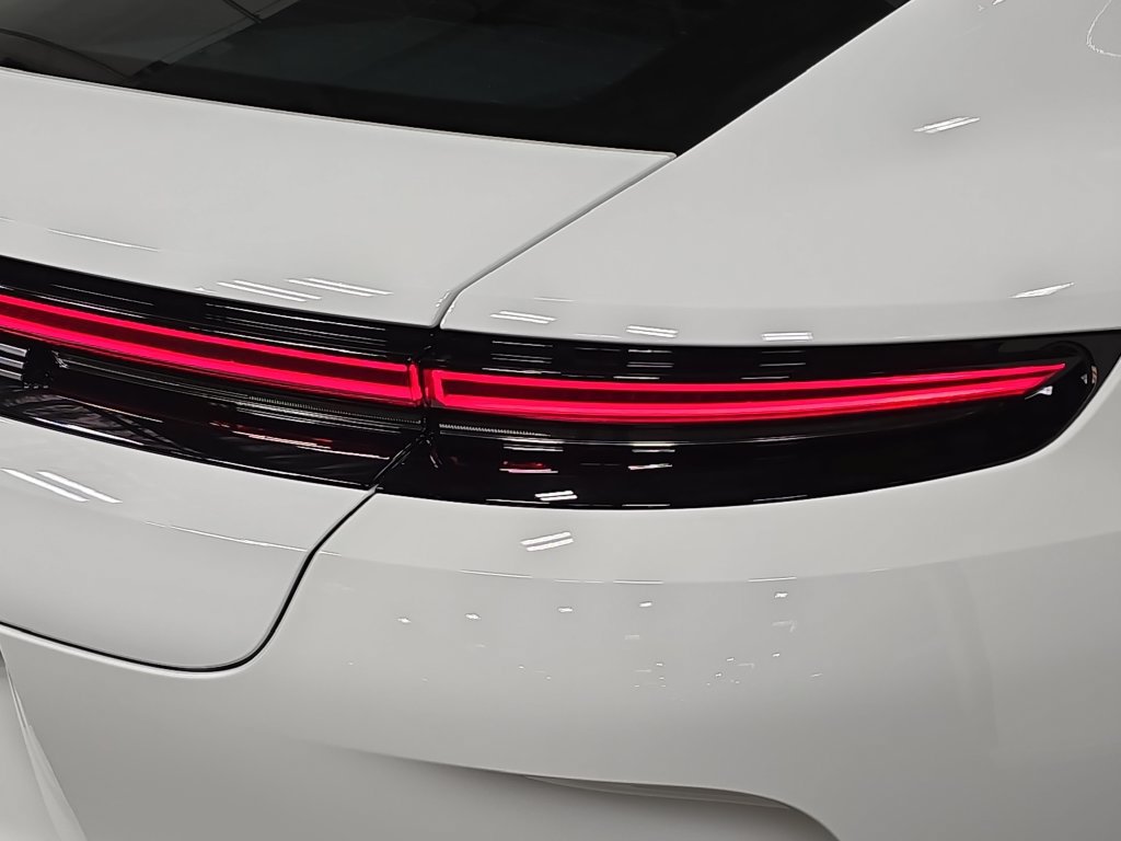 New 2026 Porsche Panamera RWD image 30