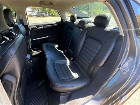 Used 2013 Ford Fusion SE FWD image 21