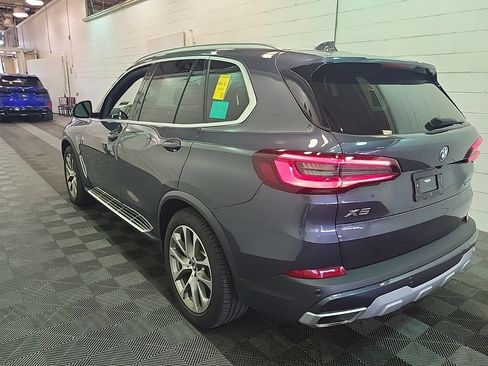 Used 2022 BMW X5 xDrive45e w/ Executive Package AWD/4WD image 2