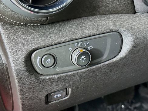 Used 2023 Chevrolet Blazer LT image 16