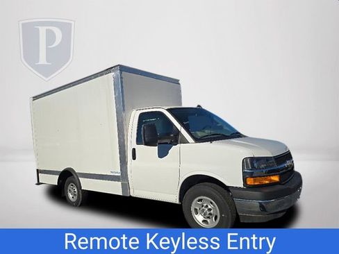 New 2024 Chevrolet Express 3500 w/ Power Convenience Package image 2