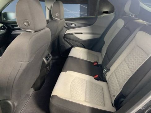 Used 2022 Chevrolet Equinox LS w/ LS Convenience Package FWD image 19