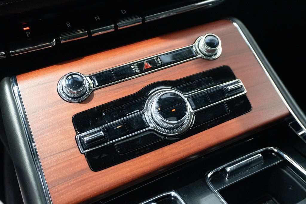 Used 2023 Lincoln Aviator Reserve RWD image 28