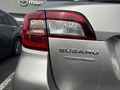 Used 2018 Subaru Outback 3.6R Limited image 4