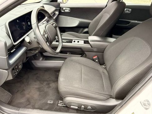 Used 2024 Hyundai Ioniq 6 SE RWD image 11