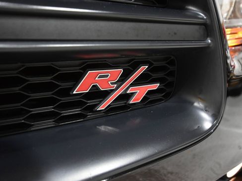 Used 2013 Dodge Charger R/T RWD image 3