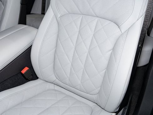 New 2026 BMW X5 xDrive50e w/ Climate Comfort Package image 18